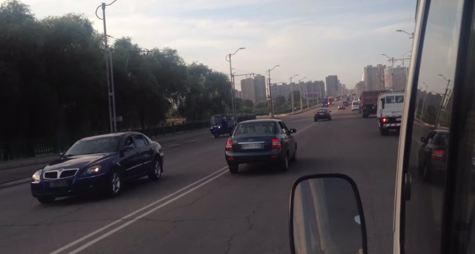 N. Korean capital’s streets filled with cars