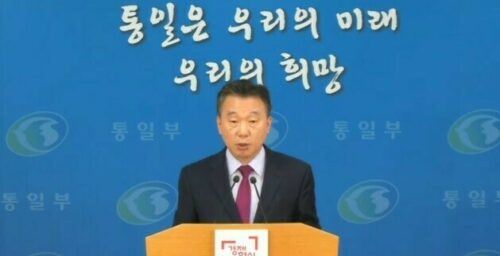 Two Koreas agree to talks on separated families