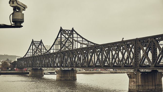 Important N. Korea-China bridge temporarily closed, notice reveals