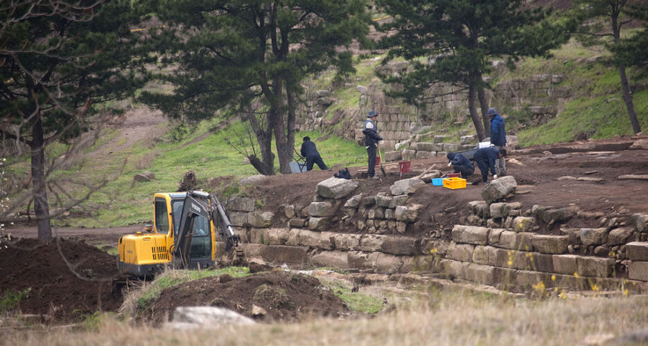 N.Korea excavates more Koryo dynasty metal type pieces: KCNA