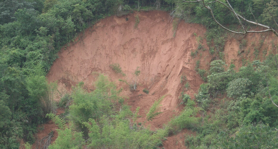 Ten dead, four missing in North Korean landslides