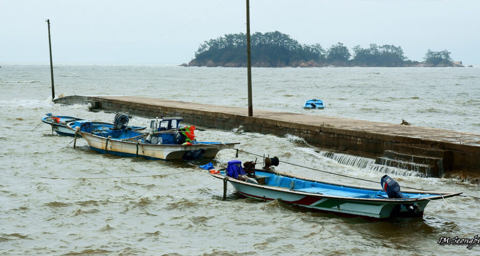 North Korea to return South Korean fishing crew after alleged incursion