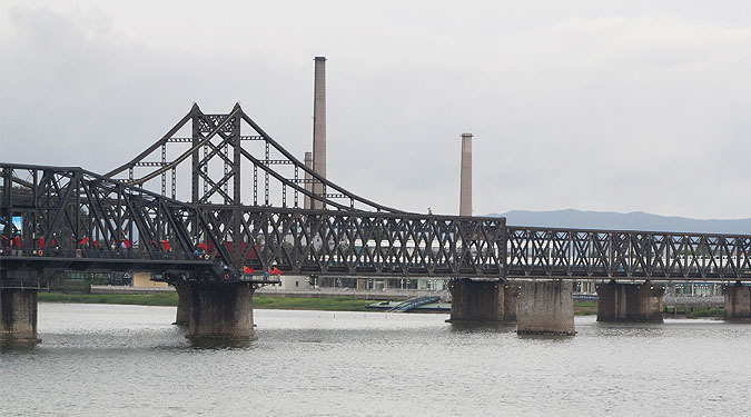 Large police presence assembled in Dandong for possible VIP visitor: sources