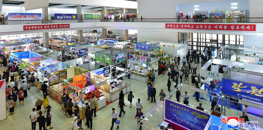 320+ company Autumn International Trade Fair kicks off in Pyongyang