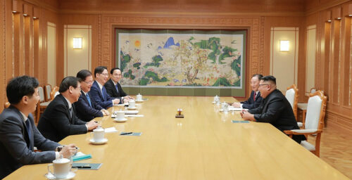 Kim Jong Un meets South Korean delegation, receives letter from Moon