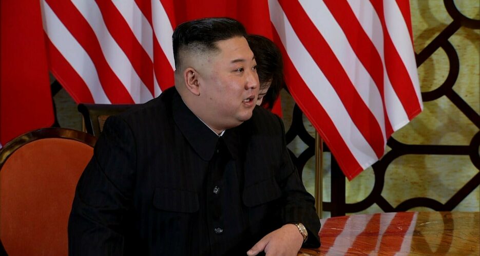 Kim, Trump begin second day of talks in Hanoi