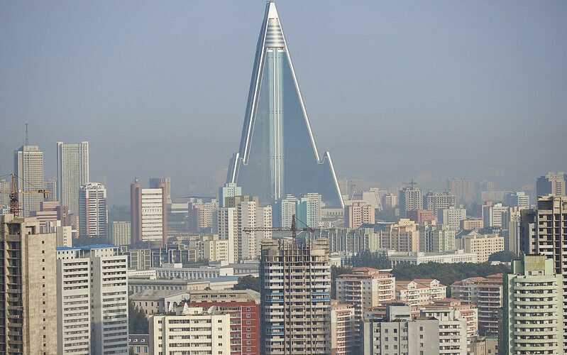 Pyongyang not under “under lockdown,” city sources say