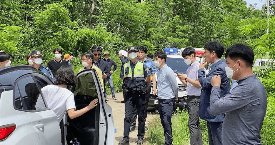 South Korean police block activists’ plans to send aid and bibles to North Korea