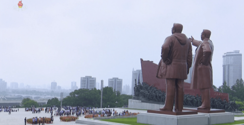 North Korean crowds visit Kim statues nationwide amid grave COVID-19 warnings