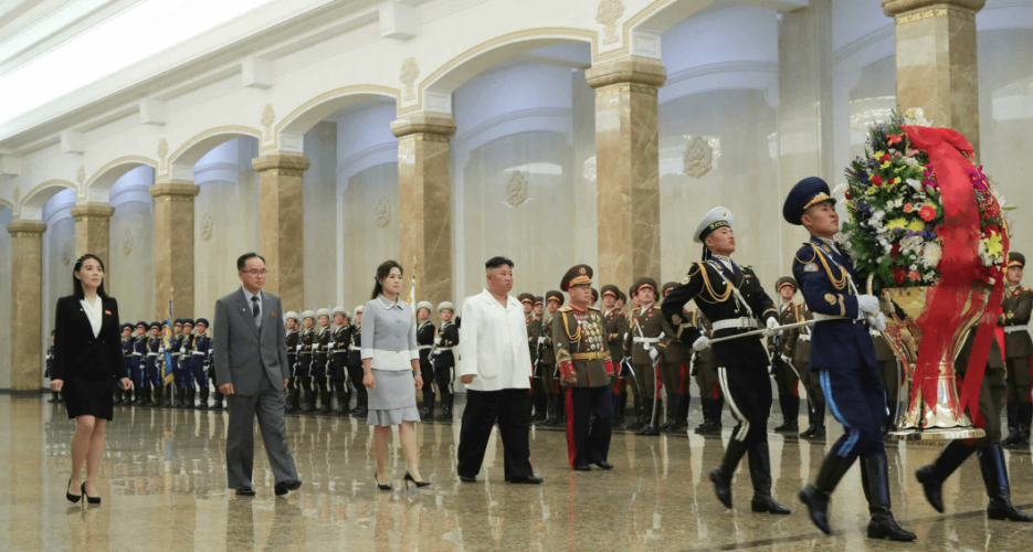 Kim Jong Un resumes traditional holiday visit to grandfather’s embalmed body