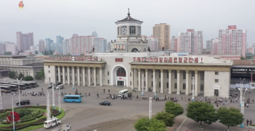 Vehicles return to Pyongyang streets as rest of North Korea remains locked down