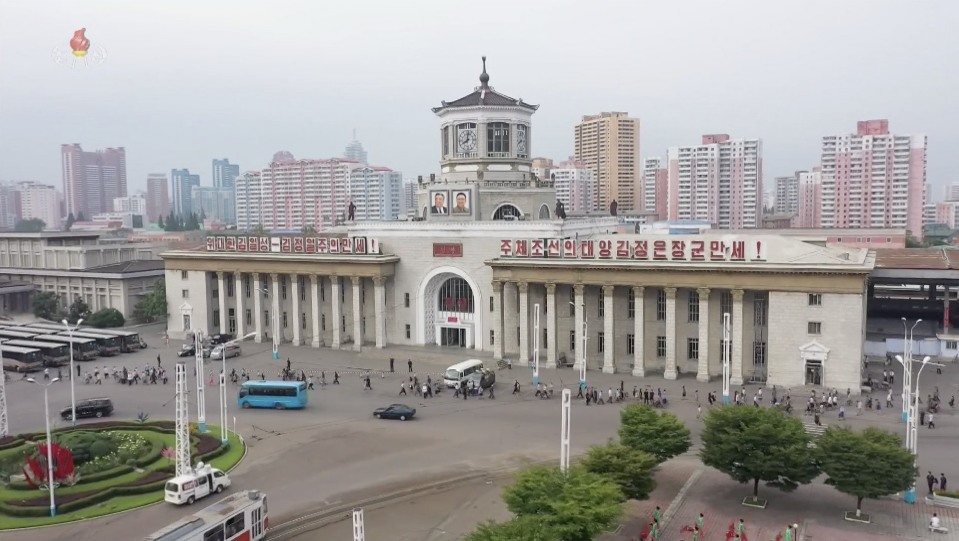 Pyongyang Vehicles return to Pyongyang streets as rest of North Korea remains locked  down | NK News