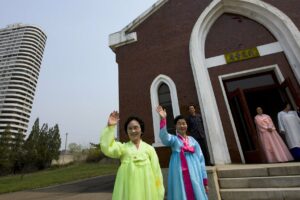 Roman Husarski: How North Koreans practice religion in the atheistic state