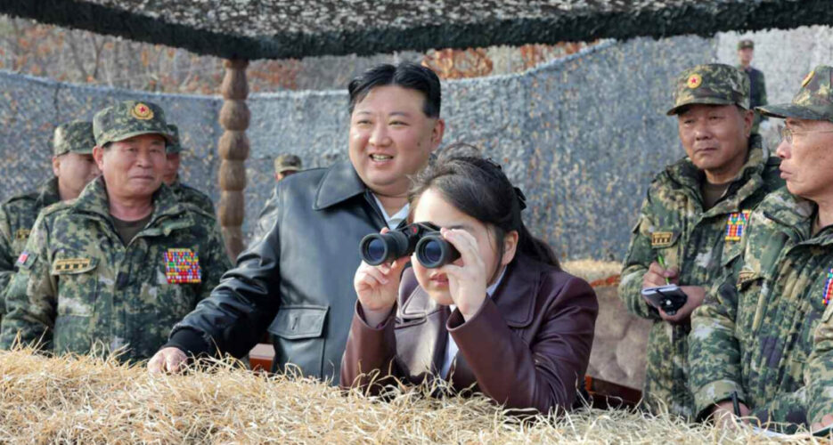 Kim Jong Un watches paratrooper drills practicing infiltration of South Korea