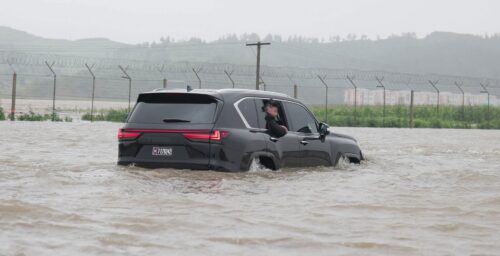 Kim Jong Un laments poor preparation after 5000 stranded by floods