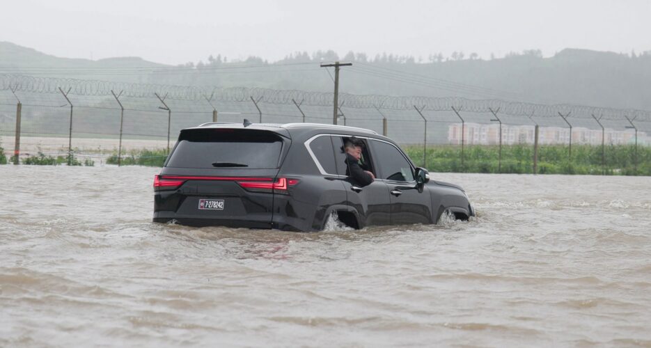 Kim Jong Un laments poor preparation after 5000 stranded by floods