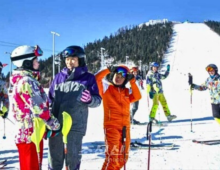 Chinese envoy voices hope for foreign tourists to ski at North Korean resort
