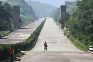 North Korea set to blow up roads linking it to South as early as Monday: Seoul