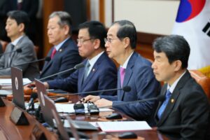 ROK officials for North Korea policy resign en masse after martial law debacle