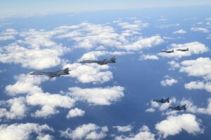 US B-1 bombers join drills with Japan and ROK after North Korean missile tests