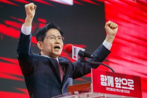 ROK ruling party candidate Kim Moon-soo embraces nukes to counter North Korea