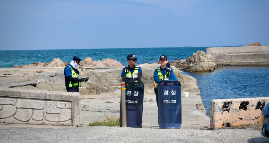 Police arrest ROK man for launching anti-North Korea leaflets near border