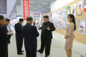 Kim Jong Un appears at clothing expo after latest internet rumors on death