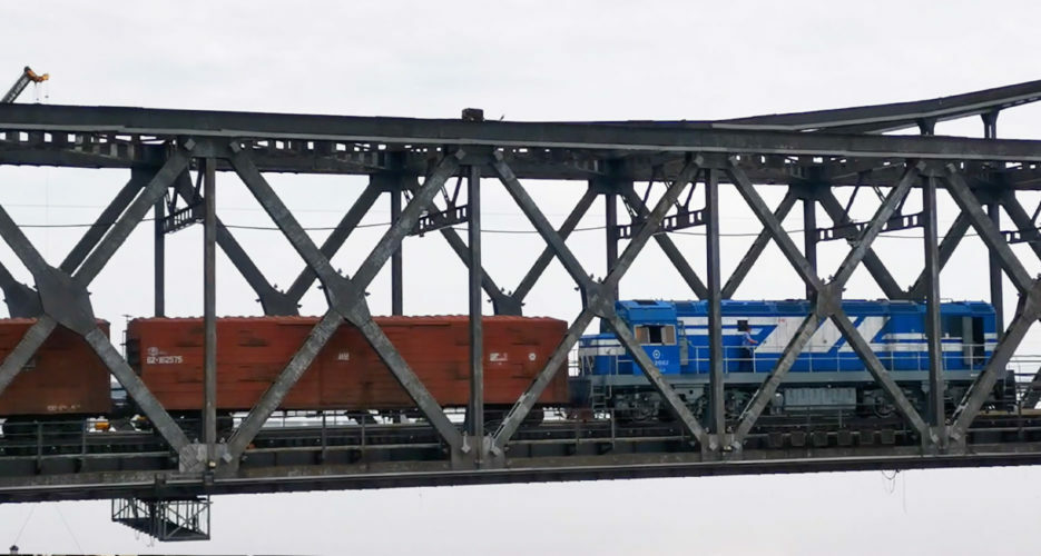 VIDEO: Despite COVID-19 fears, train delivers cargo across China-DPRK border