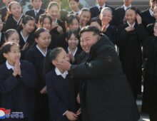 Kim Jong Un meets young Korean students from Japan in bid to win their loyalty