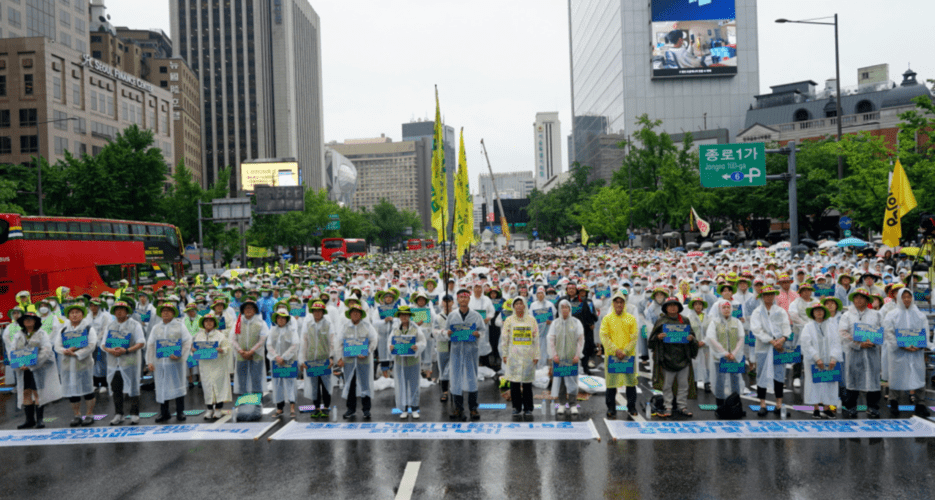 Nationwide strike by healthcare workers erupts despite government criticism