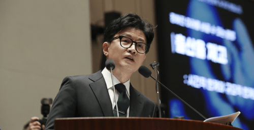 Justice minister’s immigration vision clashes with South Korea’s reality