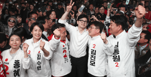 Record overseas voting, ruling party woes and Ewha controversy — Ep. 13