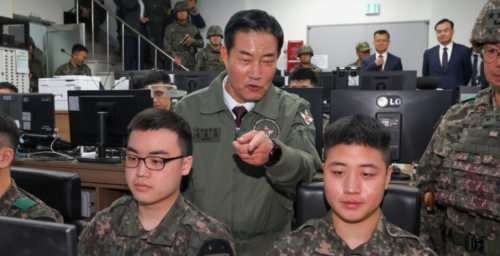 Shin Won-sik: Hawkish ex-general as National Security Adviser