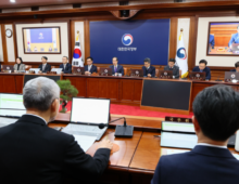 Han Duck-soo pushes for swift 2025 budget execution amid fiscal uncertainty