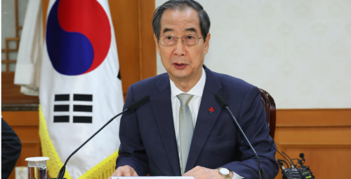 Han Duck-soo: Seasoned technocrat faces his toughest test as acting president