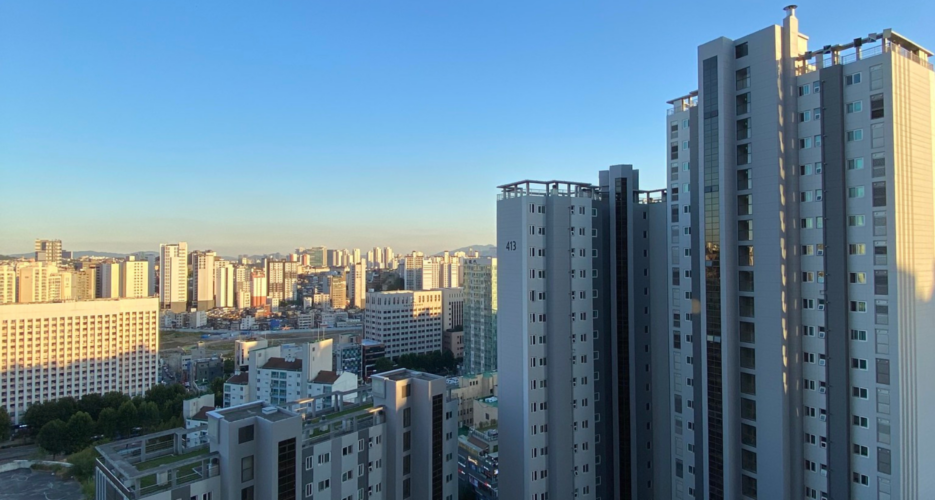 South Korea’s rising liquidity and debt fuel inflation and housing concerns