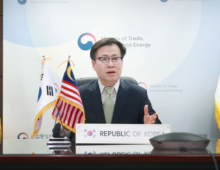 South Korea chooses steady hands over firebrands amid global protectionism
